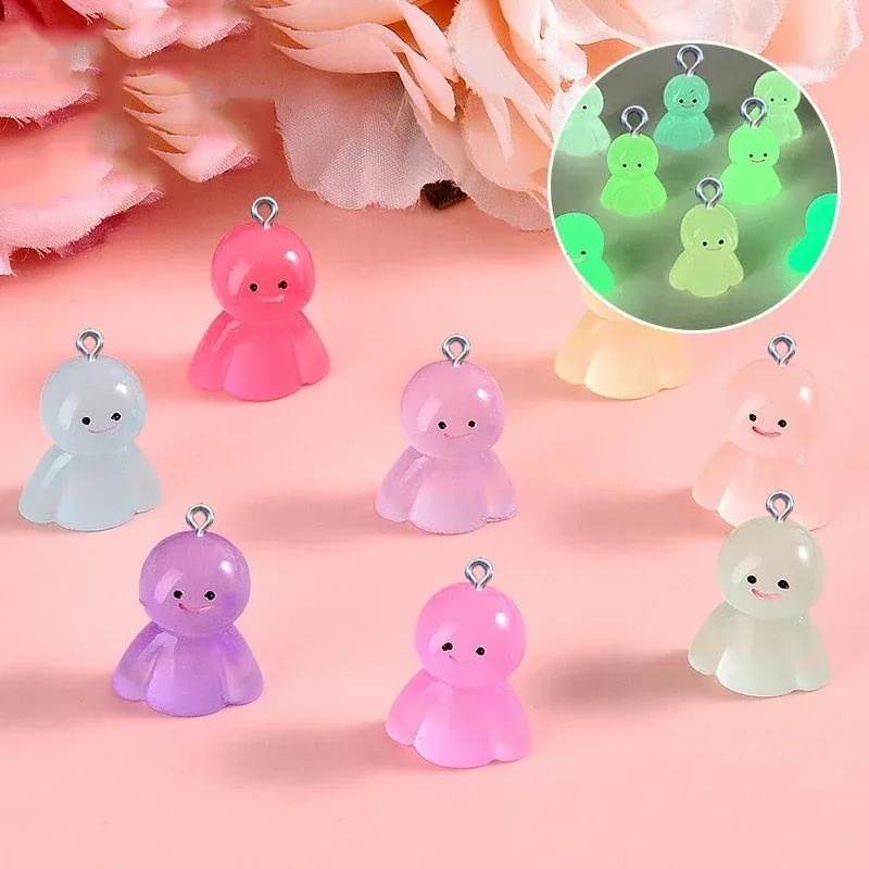 10 Pezzi Ciondoli in Resina a  - Resin Art Handmade recensione e prezzo