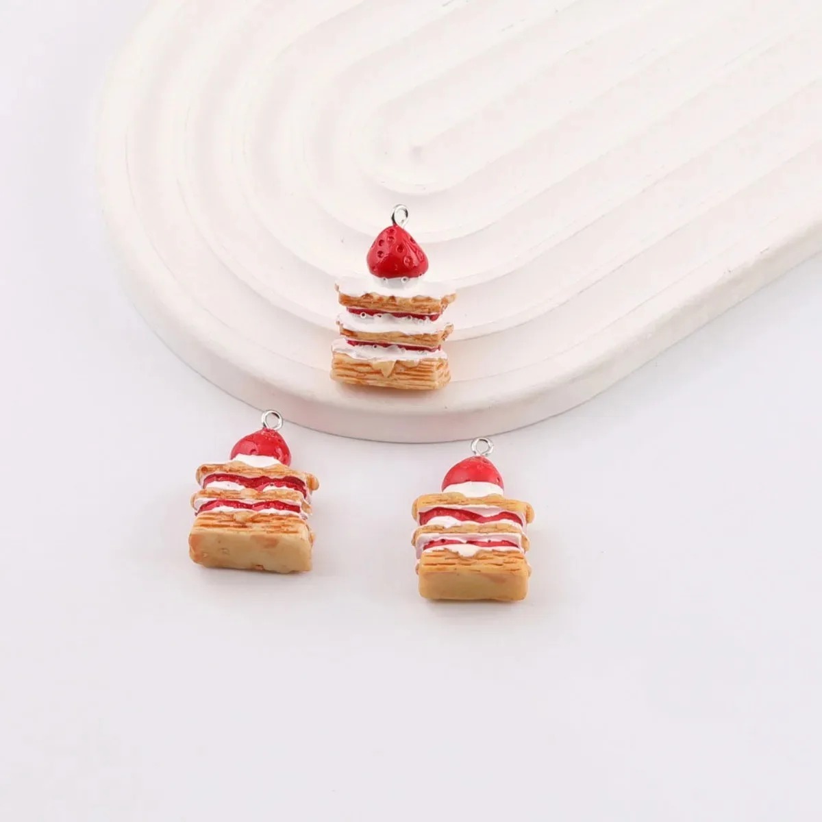 10 Pezzi Mini Ciondoli in Resi - Resin Art Essentials recensione e prezzo
